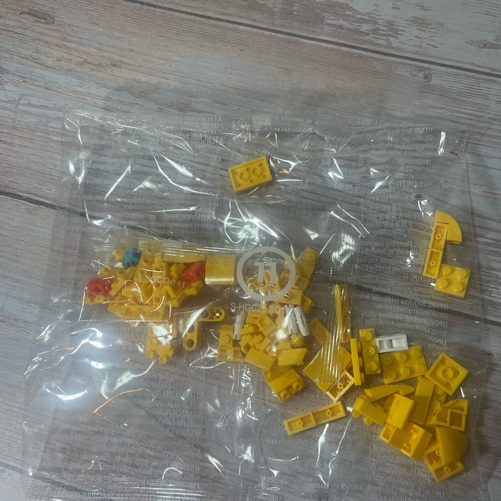 Mega Bloks HGC23 Pokemon Motion Pikachu Replacement Parts Sealed Bag 11 New